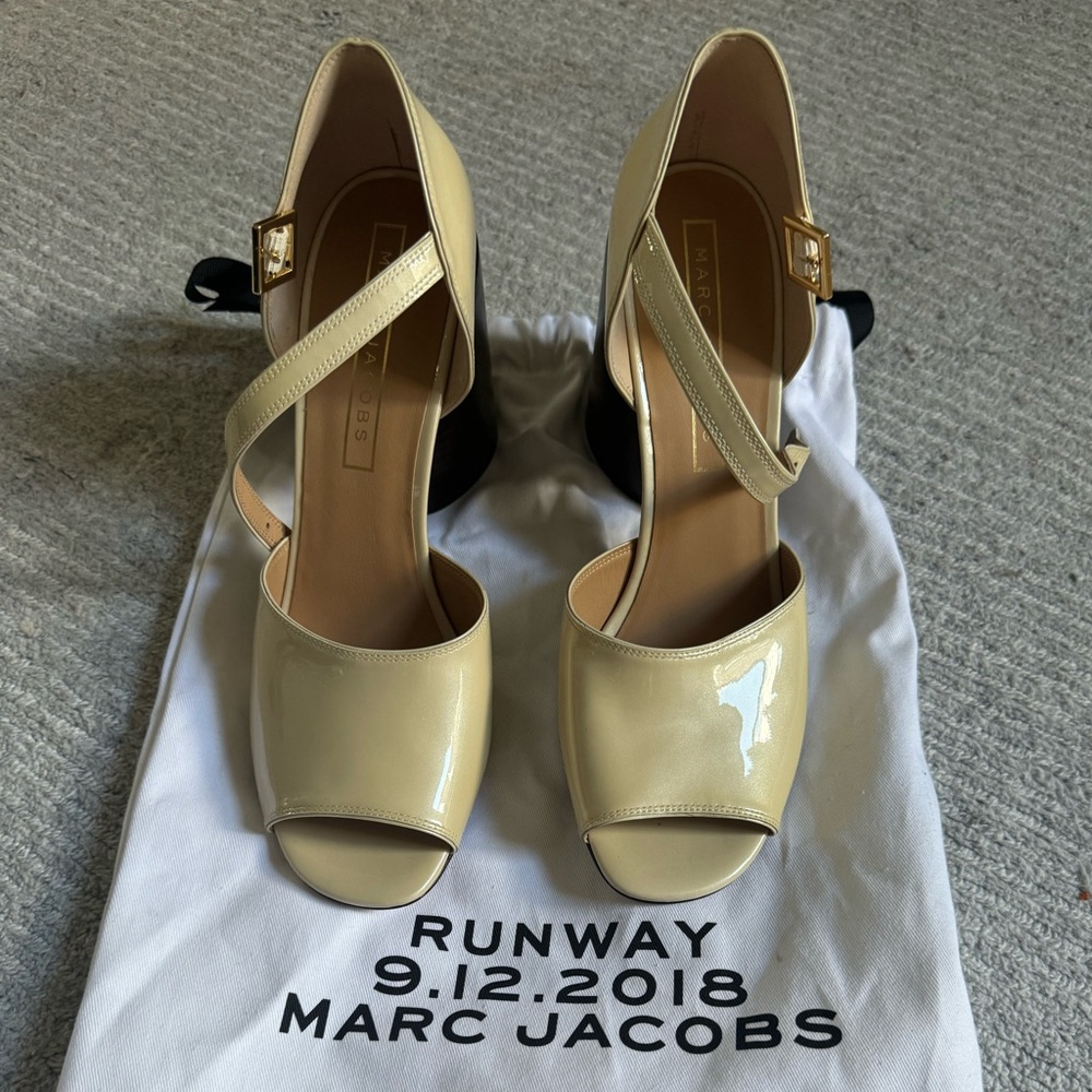 Marc Jacobs cream color shoes brand new, size 40.5